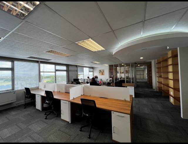 611M² OFFICE TO LET IN BELLVILLE CENTRAL